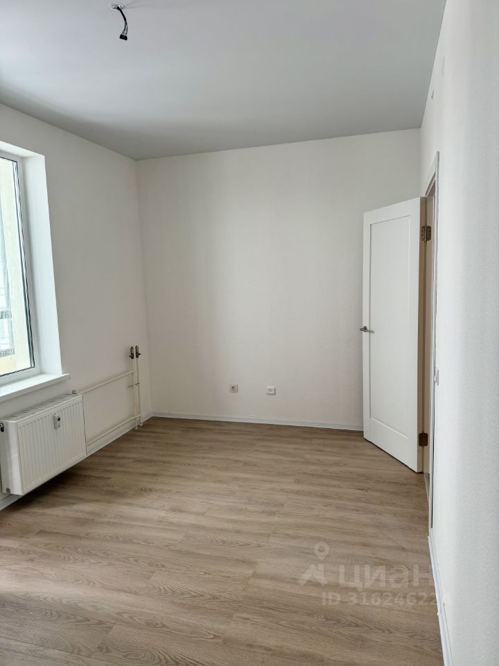 Продажа 2-комн квартиры на вторичном рынке Колпино, проспект Ленина, 60