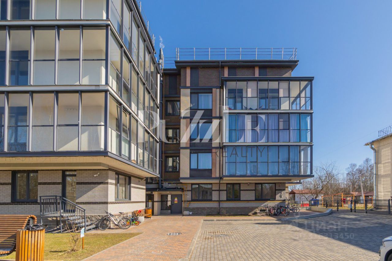 Продажа 1-комн квартиры на вторичном рынке пос. Лисий Нос, Ивановская улица, 10