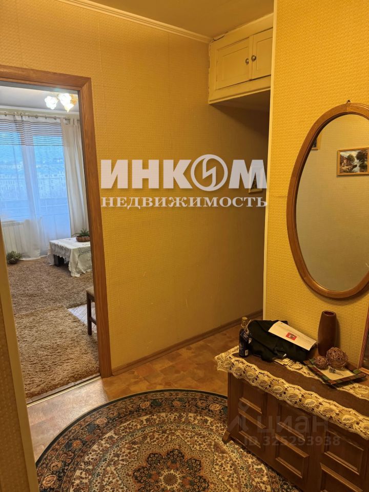 Продажа 2-комн квартиры на вторичном рынке улица Льва Толстого,  д. 3