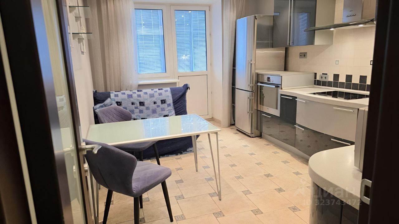 Продажа 1-комн квартиры на вторичном рынке Детская улица, 19