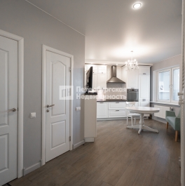 Продажа 2-комн квартиры на вторичном рынке поселок Шушары, поселок Шушары, Вилеровский пер, д 6