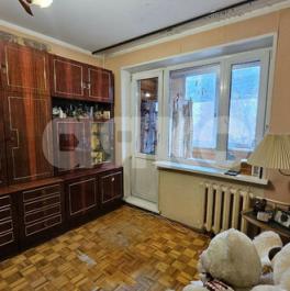 Продажа 3-комн квартиры на вторичном рынке Красный Октябрь, улица Кирова,  д. 1