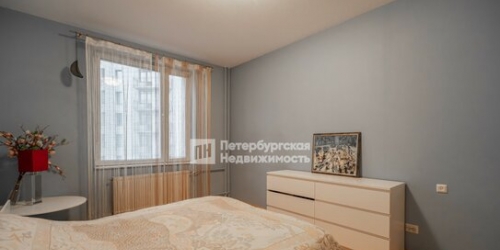 3-комн квартира улица Беринга,  д. 1