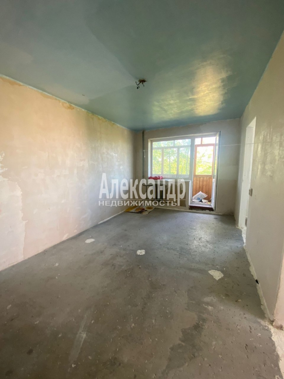 Продажа 3-комн квартиры на вторичном рынке Кировск г., Советская ул. ,  д. 21