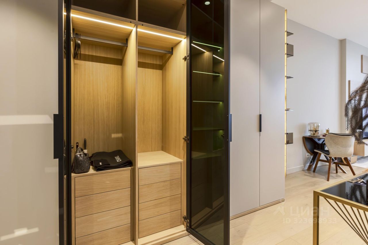 Продажа студии 1-й Красногвардейский проезд, 22с2