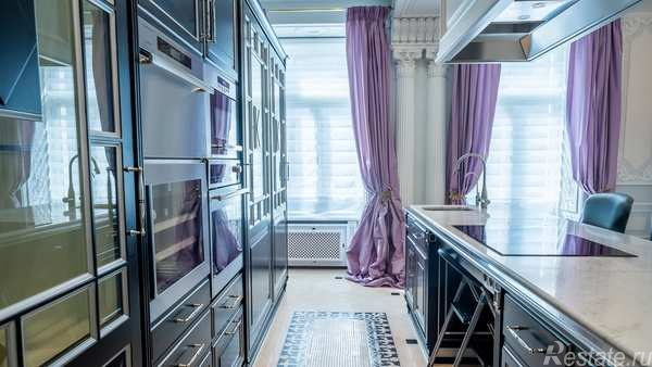 Продажа 3-комн элитного жилья Большая Морская ул,  д. 6