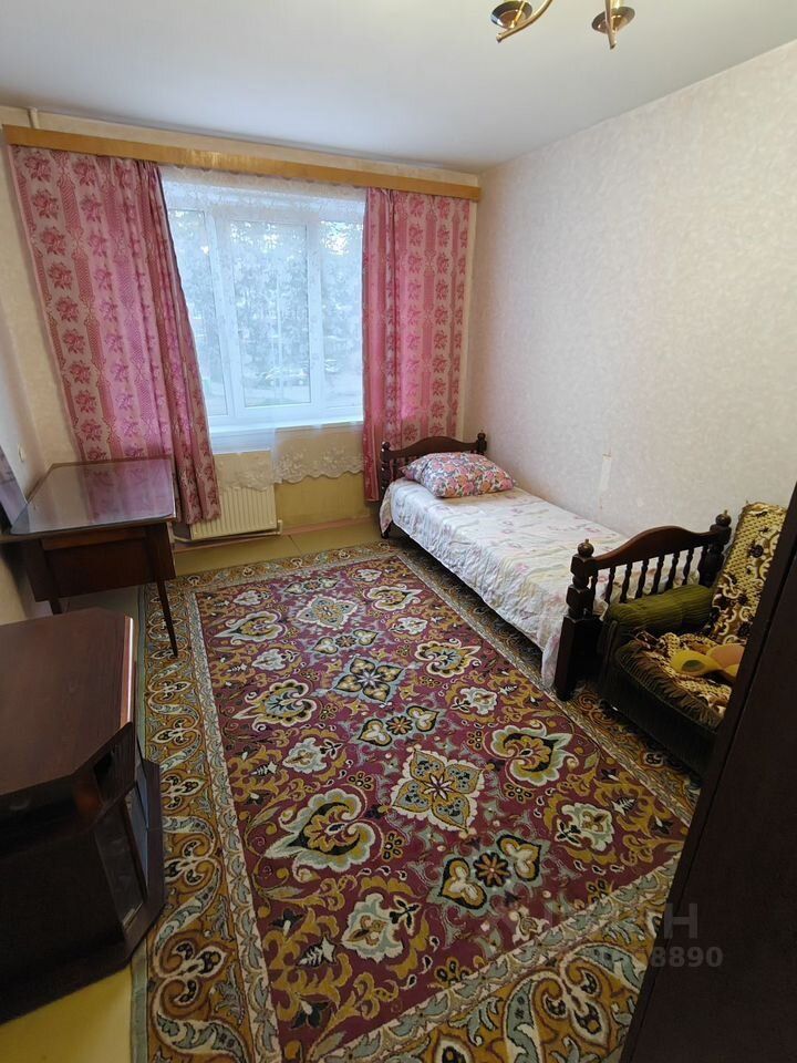 Аренда 3-комн квартиры на вторичном рынке Кингисепп, Восточная улица, 6