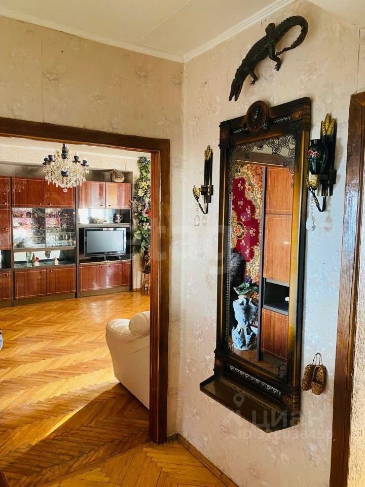 Продажа 3-комн квартиры на вторичном рынке улица Маршала Василевского, 17
