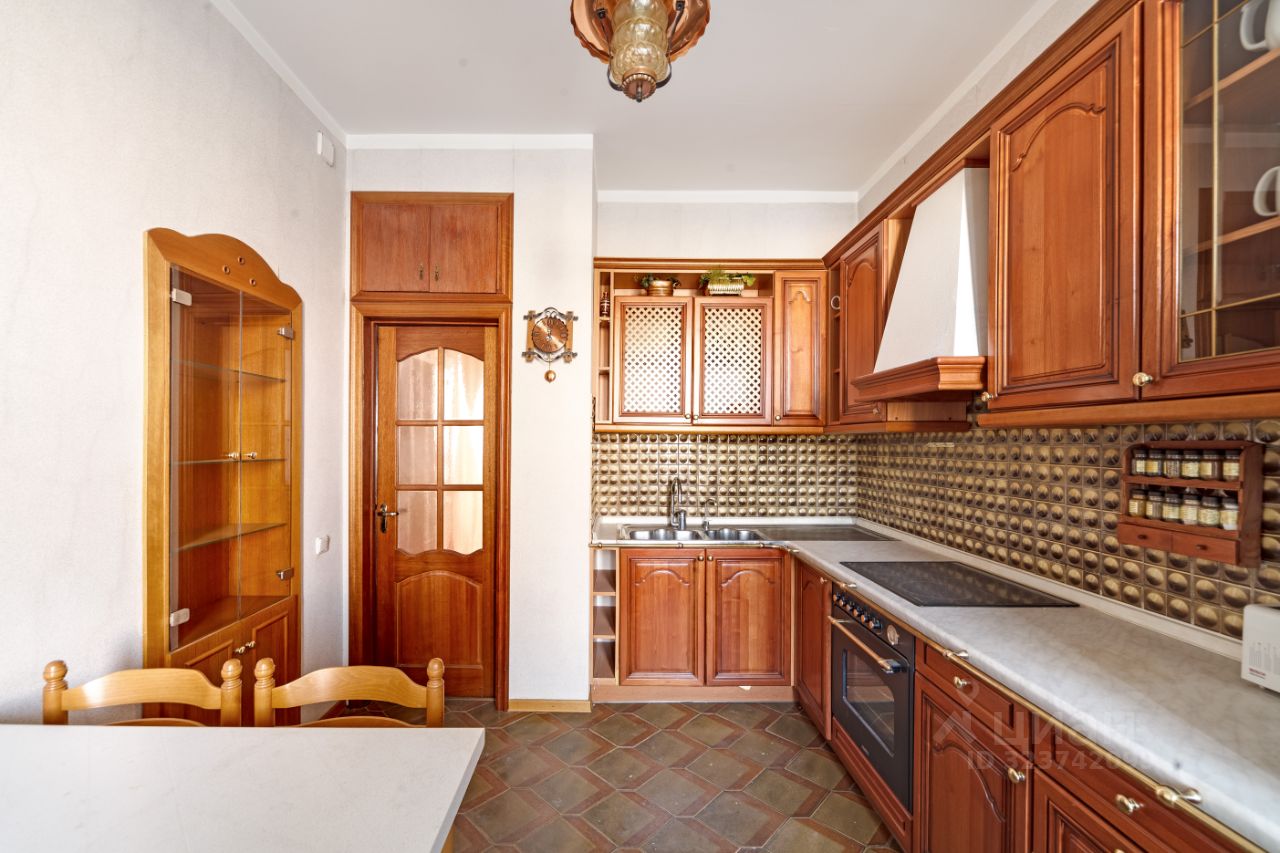 Продажа 3-комн квартиры на вторичном рынке 1-я Тверская-Ямская улица, 7