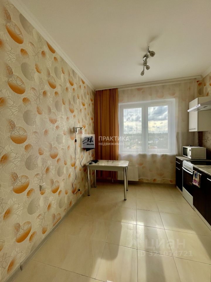 Продажа 1-комн квартиры на вторичном рынке Голубое пгт, улица Трехсвятская, 13