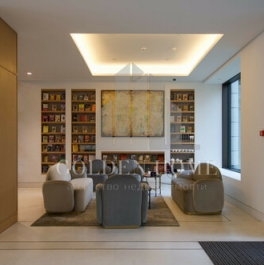 Продажа 2-комн квартиры на вторичном рынке набережная Адмирала Лазарева,  д. 22 с1