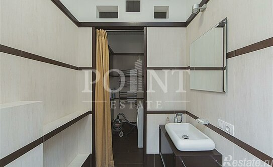 Продажа 3-комн квартиры на вторичном рынке Зачатьевский 1-й пер,  д. 6 с1