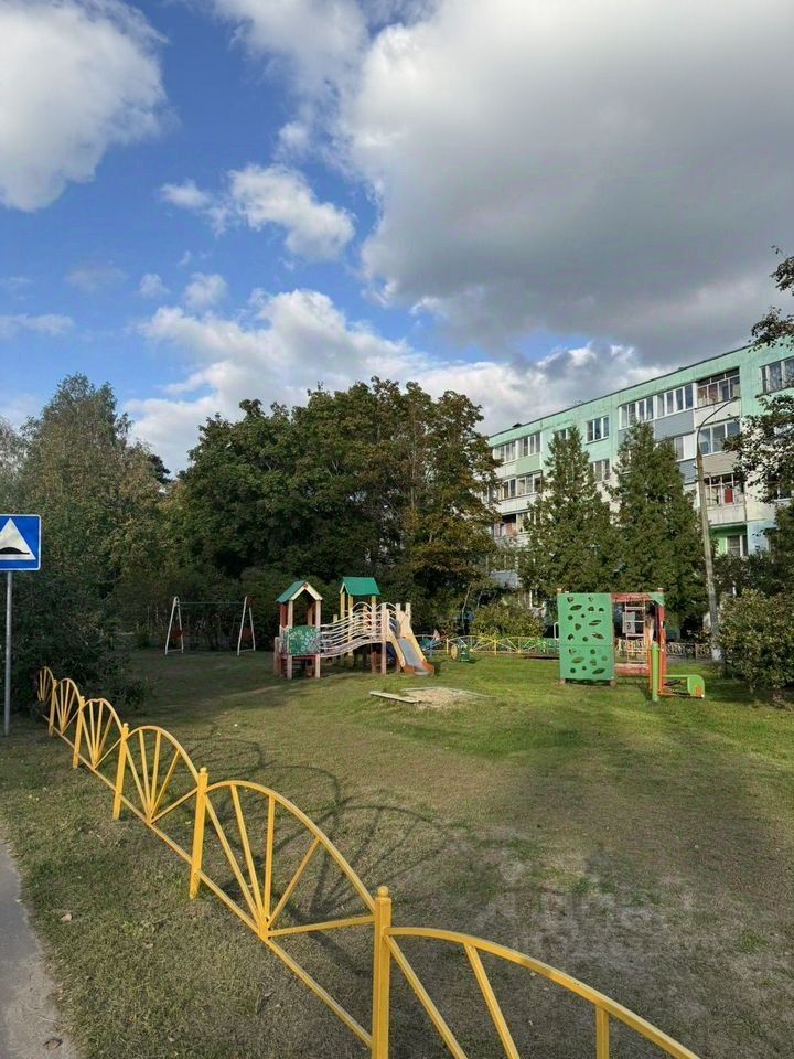 Продажа 2-комн квартиры на вторичном рынке пос. Санатория Озеро Белое,  д. 4
