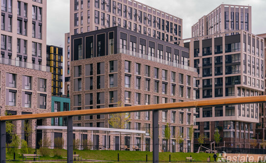 Продажа 2-комн квартиры на вторичном рынке проспект Лихачёва,  д. 18 к1