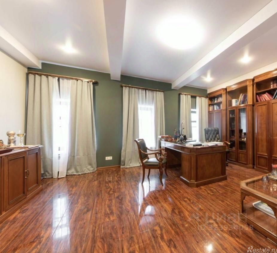 Продажа отдельного здания Армянский переулок,  д. 3-5 с3