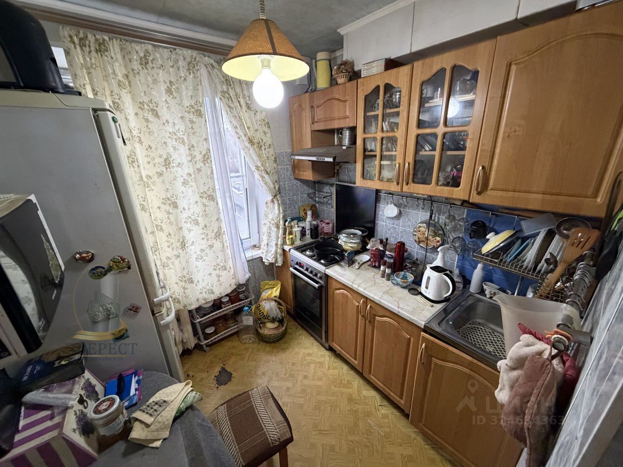 Продажа 2-комн квартиры на вторичном рынке пос. Зеленый Городок, 8