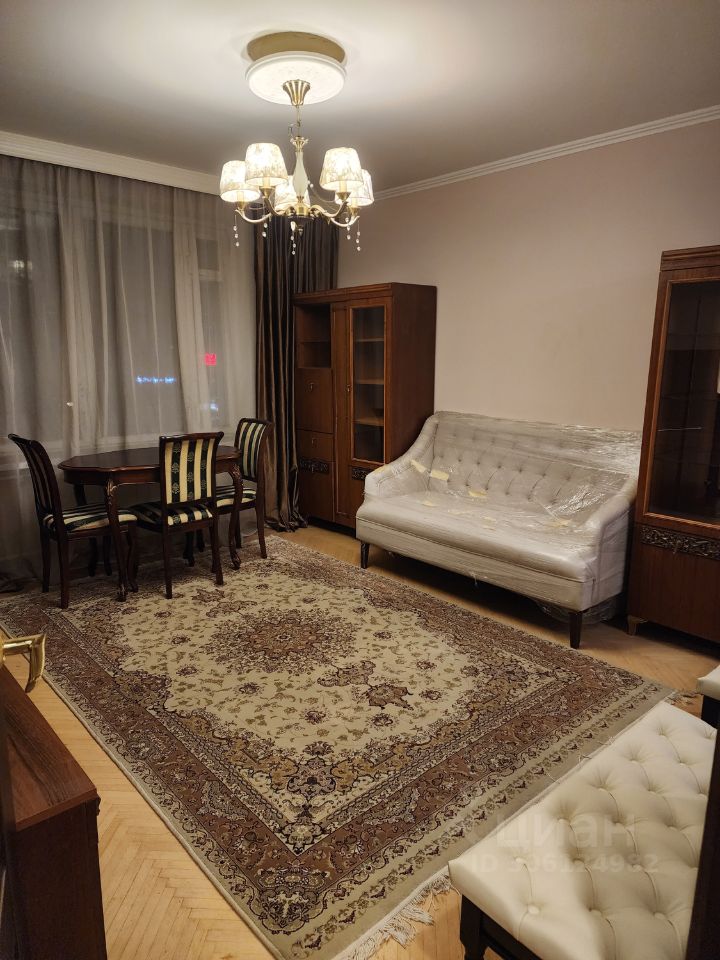 Продажа 1-комн квартиры на вторичном рынке Енисейская улица, 22