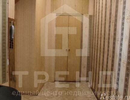 Продажа 3-комн квартиры на вторичном рынке Старо-Петергофский пр-кт,  д. 15