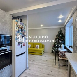 Продажа 3-комн квартиры на вторичном рынке Индустриальный пр-кт,  д. 29