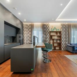 Продажа 3-комн квартиры на вторичном рынке Мосфильмовская улица,  д. 1А