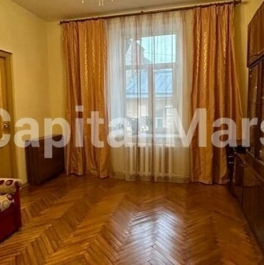 Аренда 3-комн квартиры на вторичном рынке ул Зверинская,  д. 34