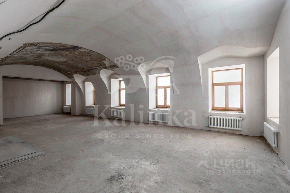 Продажа 3-комн квартиры на вторичном рынке улица Пречистенка, 33/19С2