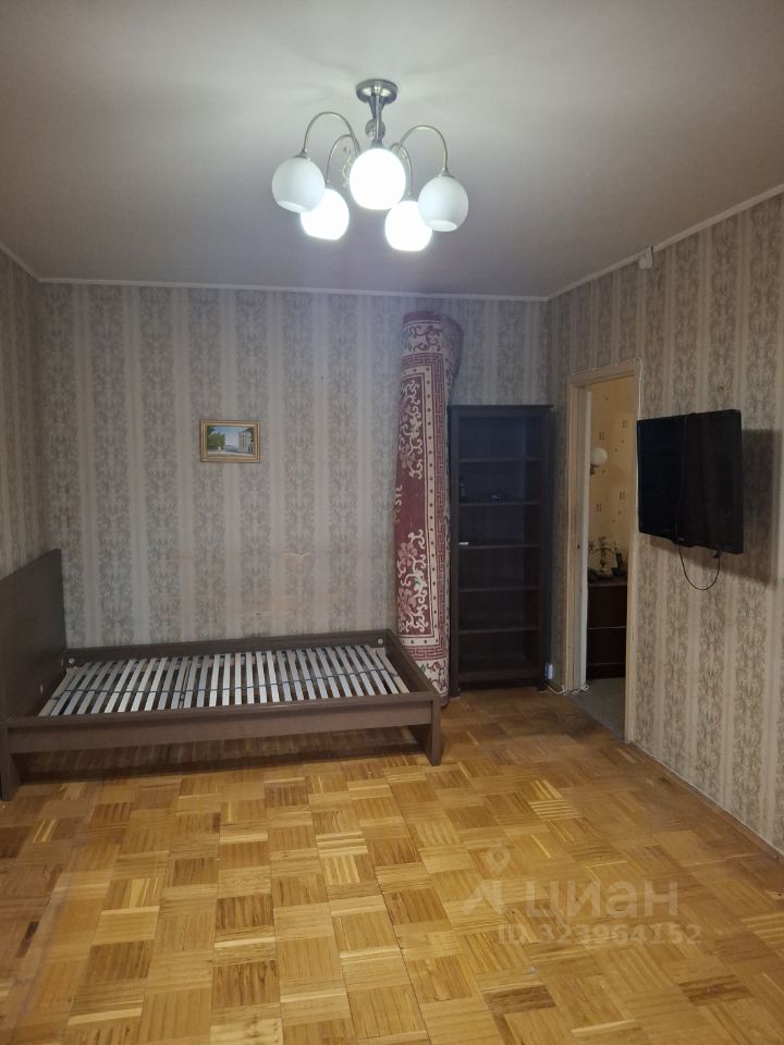 Продажа 2-комн квартиры на вторичном рынке проезд Карамзина, 9К1