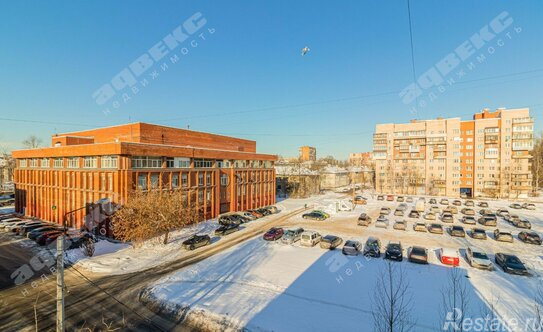 Продажа 1-комн квартиры на вторичном рынке улица Пограничника Гарькавого,  д. 16 к4