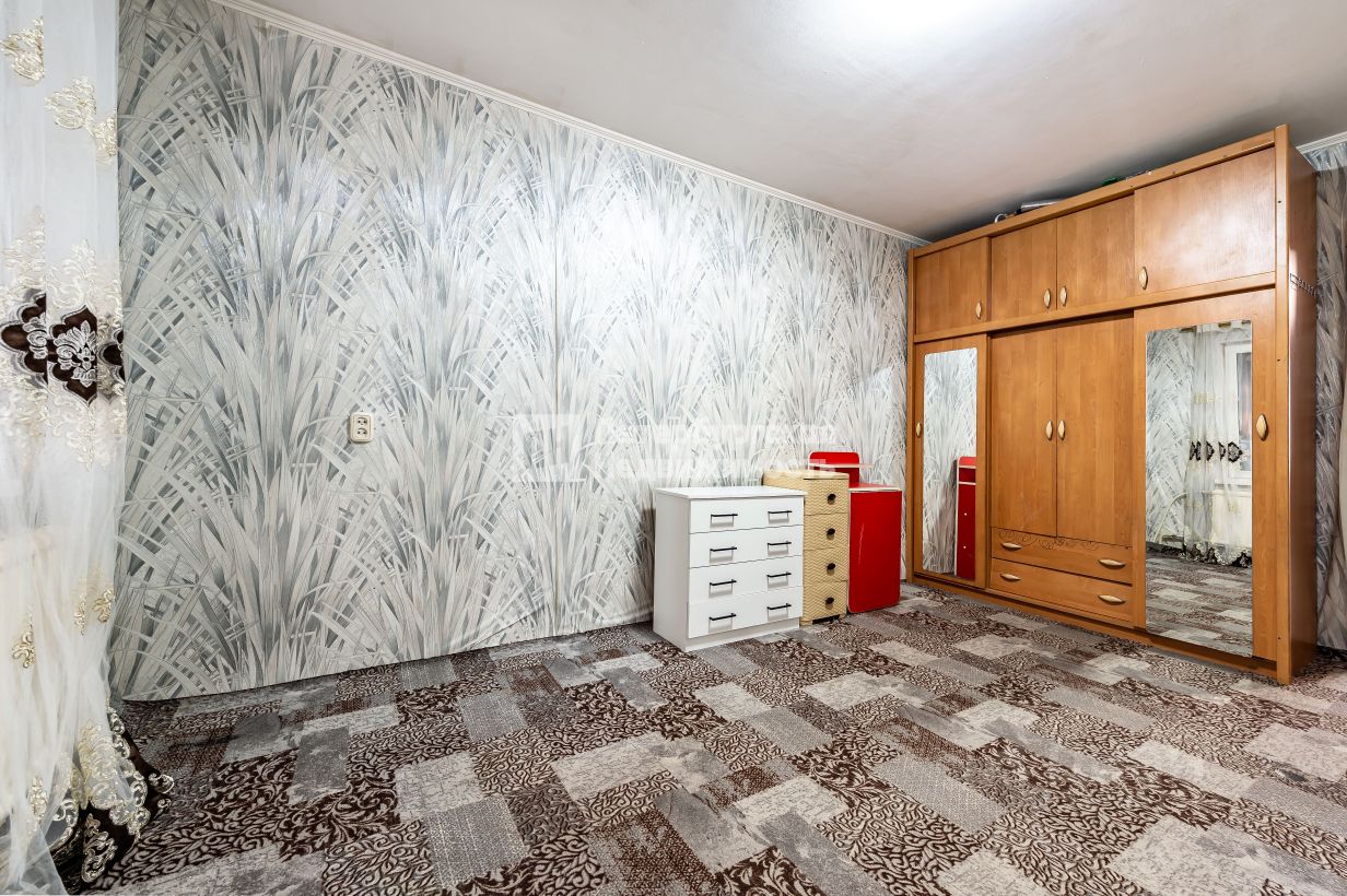 Продажа комнаты пос. Шушары, Школьная улица, 30