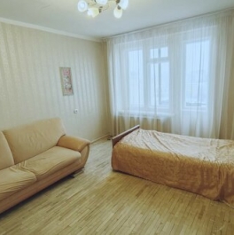 Продажа 2-комн квартиры на вторичном рынке улица Бурцева,  д. 19