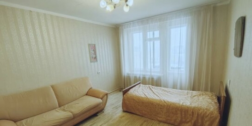 2-комн квартира улица Бурцева,  д. 19