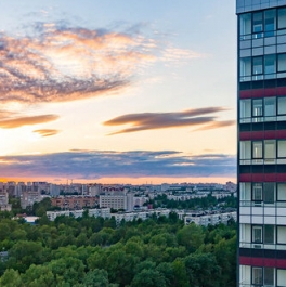 Продажа 3-комн квартиры на вторичном рынке ул Лагоды,  д. 7,  к. 1