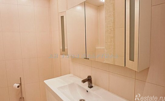 Продажа 3-комн квартиры на вторичном рынке ул Маршала Тухачевского,  д. 17,  к. 1