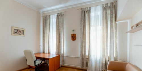 3-комн квартира ул Неглинная,  д. 18,  к. 1