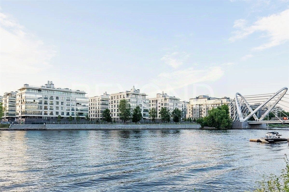 Продажа 2-комн квартиры на вторичном рынке Спортивная улица, 2