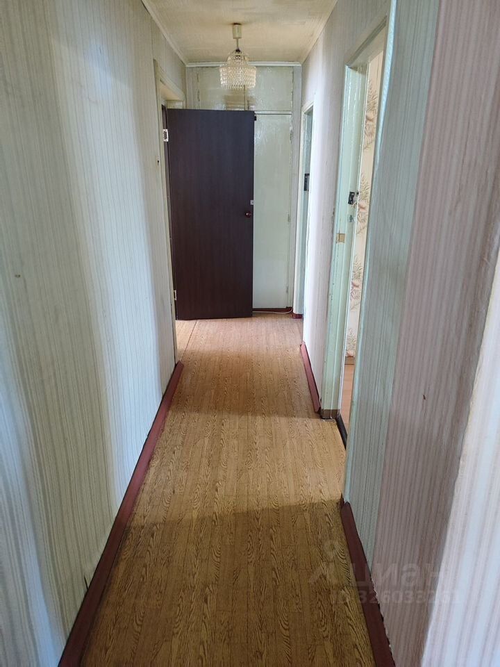 Продажа 3-комн квартиры на вторичном рынке Кириши, проспект Ленина, 28