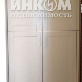 Продажа 2-комн квартиры на вторичном рынке улица Крылатские Холмы,  д. 1
