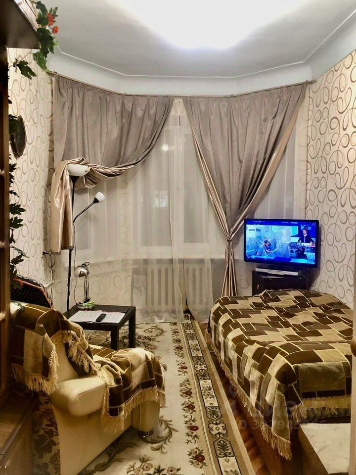 Продажа 2-комн квартиры на вторичном рынке Кировск, улица Горького, 17