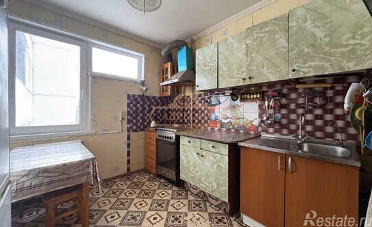 Продажа 3-комн квартиры на вторичном рынке Стачек пр-кт,  д. 182