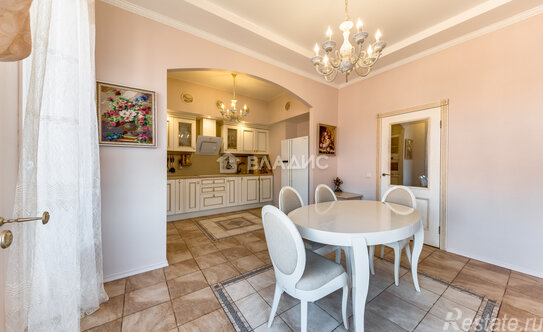 Продажа 4-комн квартиры на вторичном рынке улица Блохина,  д. 13