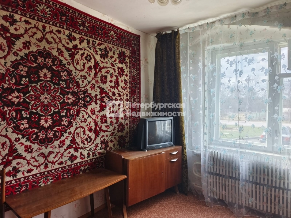 Продажа 3-комн квартиры на вторичном рынке поселок Торковичи, поселок Торковичи, ул Железнодорожная 1-я, д 5а