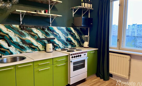 Продажа 1-комн квартиры на вторичном рынке Маршала Казакова ул,  д. 28,  к. 1