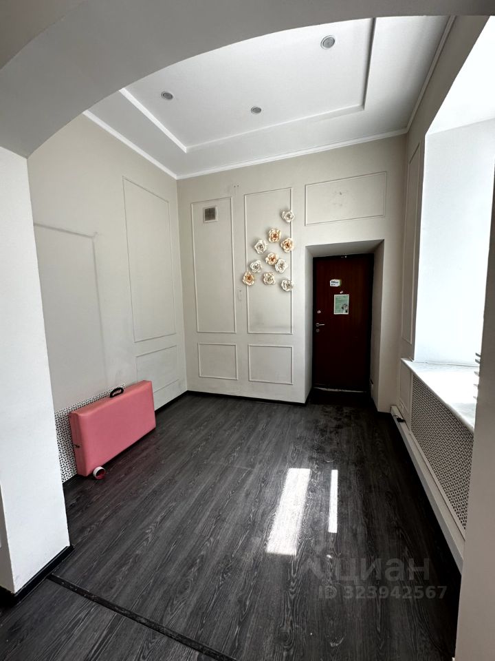 Продажа 3-комн квартиры на вторичном рынке улица Большая Молчановка, 15/12