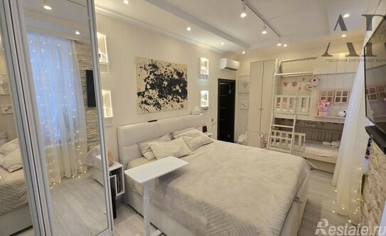 Продажа 3-комн квартиры на вторичном рынке ул Глебовская,  д. 10