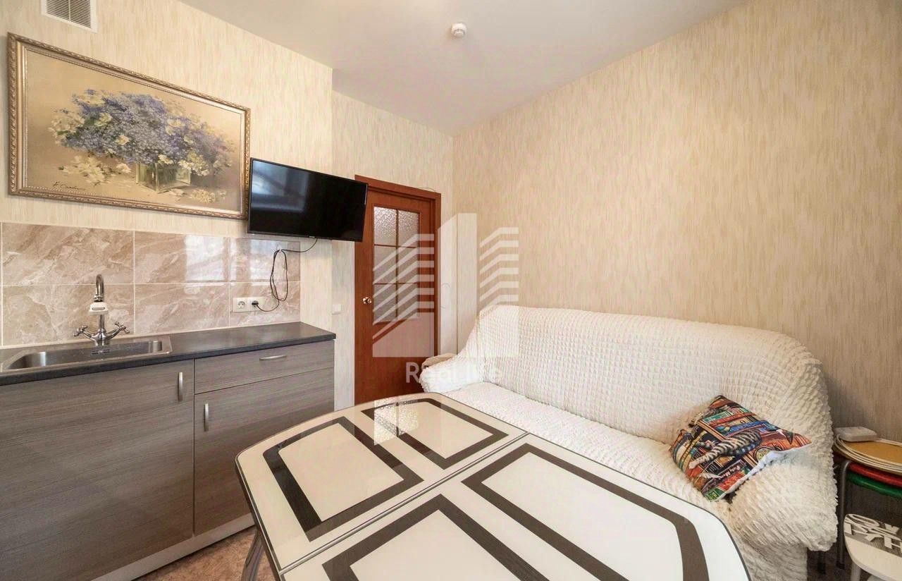 Продажа 1-комн квартиры на вторичном рынке Западный мкр, улица Лунная, 25к3