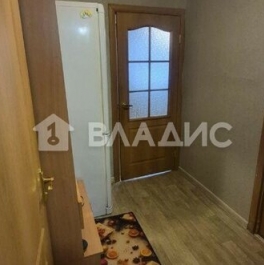 Продажа 2-комн квартиры на вторичном рынке Беринга ул,  д. 24,  к. 2