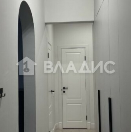 Продажа 3-комн квартиры на вторичном рынке Профсоюзная ул