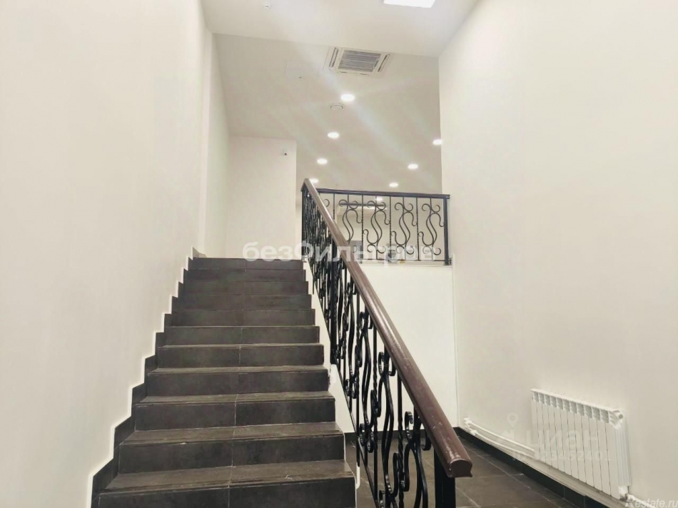 Аренда торгового помещения улица Шувалова