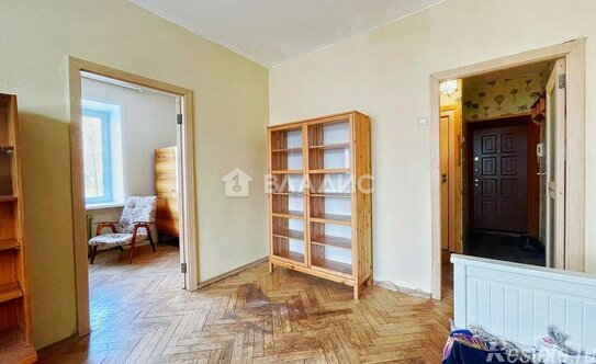Продажа 3-комн квартиры на вторичном рынке пр-кт Генерала Дорохова,  д. 39,  к. 2И
