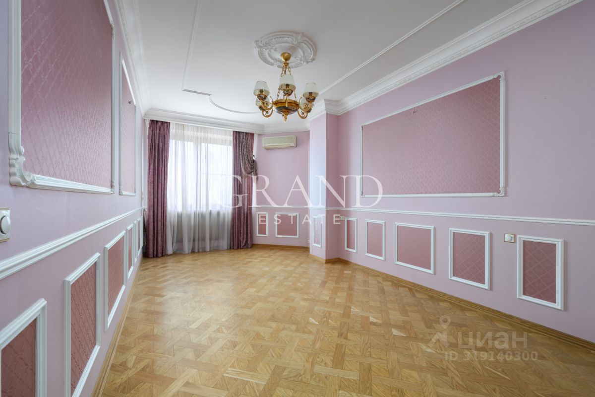 Продажа 3-комн квартиры на вторичном рынке Погорельский переулок, 5С2